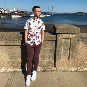 Meet your Posher, Max